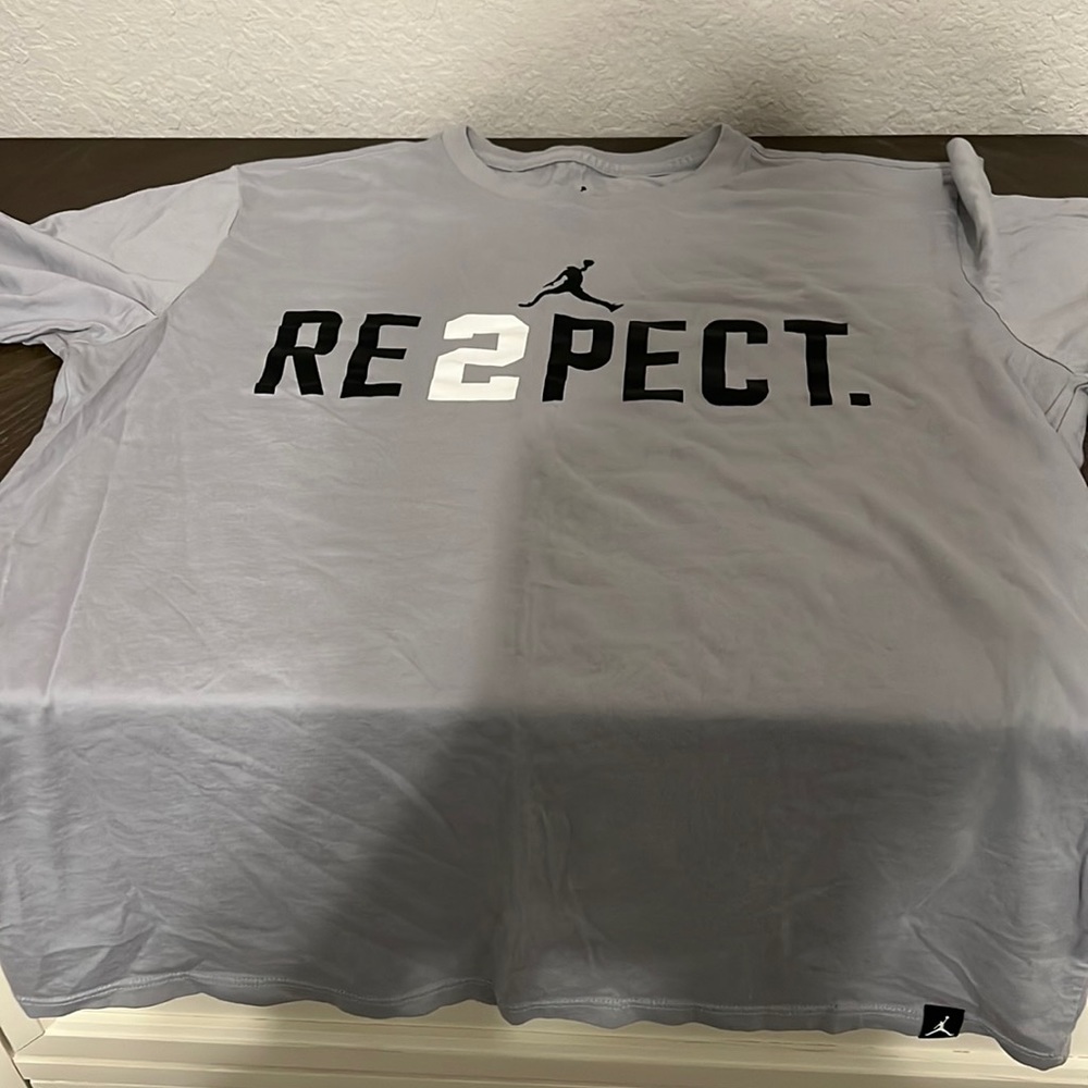 Jordan Men’s Medium Respect T-Shirt